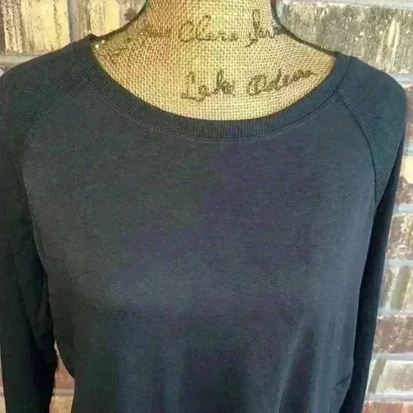 Champion long sleeve top size medium - Picture 2 of 12